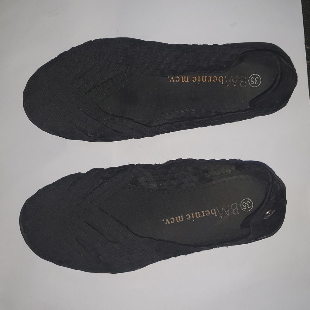 BM Bernie Mev Black Woven Round Toe Flat Slip On - Picture 2 of 11